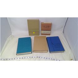 LOT OF ASSORTED BOOKS