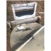 Image 2 : PRIMITIVE WOODEN BARREL WASHER, COMES WITH WRINGER