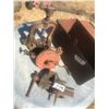 Image 3 : 3 VINTAGE TOOLS & METAL BOX - VICE, STONE, CLAMPS