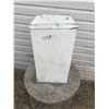 Image 1 : FLOUR BIN0 HINGED LID 29" X 14" X 14"