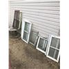 Image 1 : LOT OF 11 VINTAGE WINDOWS AND 3 SCREENS
