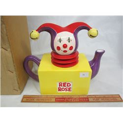 Large red rose teapot & box (mint)