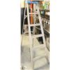 Image 1 : ALUMINUM 6FT STEP LADDER.