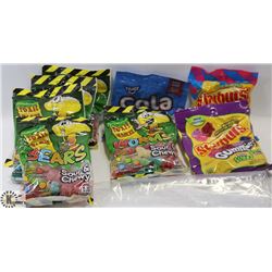 LARGE BAG OF ASSORTED VARIETY CANDY.