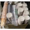 Image 1 : LARGE BOX OF ASSORTED DRINK CUPS. CLEAR PLASTIC &