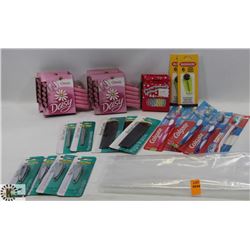 LARGE BAG OF ASSORTED BATHROOM TOILETRIES.