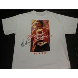 MICHAEL JACKSON SIGNED T SHIRT.