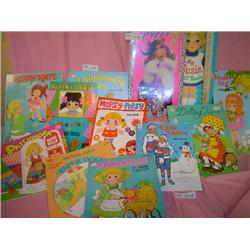 Paper Doll Books   Like New Miss Piggy