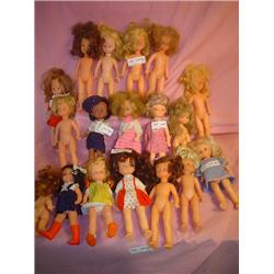 Tray of 18 Dolls. Plastic/Vinyl. Most h