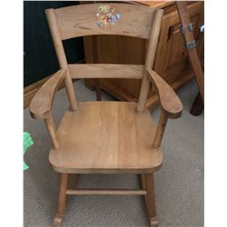 VINTAGE CHILDS ROCKING CHAIR