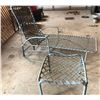 Image 2 : PATIO SET