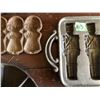 Image 2 : GR OF 6, CAST IRON BAKING MOLDS