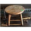 Image 1 : 13" HIGH VINTAGE WOODEN STOOL