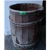 Image 1 : MID SIZE ANTIQUE WOOD BARREL