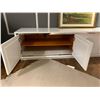 Image 2 : WHITE MODERN 4 DOOR CONSOLE TABLE 18" X 79" X 21"