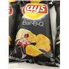 Image 2 : Lot of Lay's BBQ Potato Chips (8 x 180g)