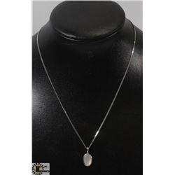 STERLING SILVER CHAIN WITH MOTHER OF PEARL STONE PENDANT .925