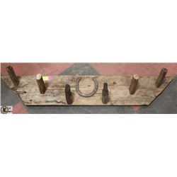 RUSTIC HORSESHOE BARNBOARD TACK