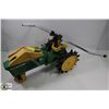 Image 2 : JOHN DEERE DIE CAST IRON TRAVELLING SPRINKLER