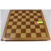 Image 3 : VINTAGE SOLID WOOD CHESS BOARD GAME.
