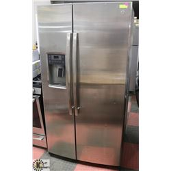 GE STAINLESS STEEL SIDE BY SIDE FRIDGE