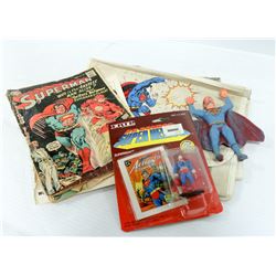 LOT OF VINTAGE SUPERMAN COLLECTIBLES AND COMICS
