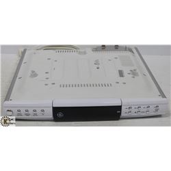 GE UNDER CABINET SPACESAVER RADIO / CD PLAYER