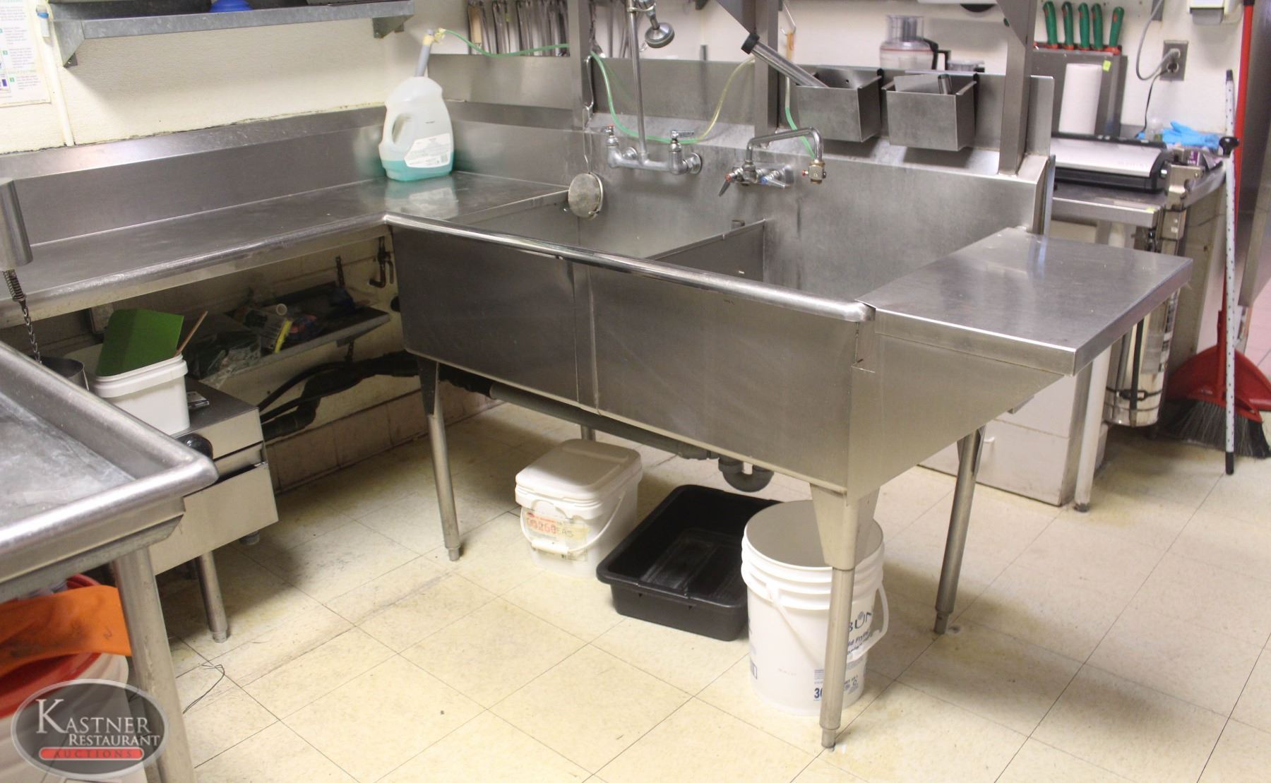 LOCATION 1. DIVERSEY COMMERCIAL CORNER PASSTHROUGH DISHWASHER