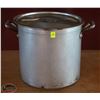 Image 1 : LOCATION #1. 20 LITER ALUMINUM STOCK POT W/ LID