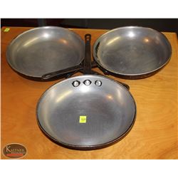 LOCATION #1. LOT OF 3 ALUMINUM 10" FRYING PANS