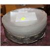 Image 1 : LOCATION #1. LOT OF 16 GLASS LEAF STYLE 9.25" SERVING PLATES