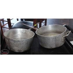 LOCATION #2. LOT OF 2 ALUMINUM SAUCE PANS (9 QUART & 8 QUART)
