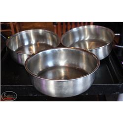 LOCATION #2. LOT OF 3 SHALLOW ROUND SOUP INSERTS 12.5"