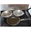 Image 1 : LOCATION #2. LOT OF 3 ALUMINUM 8.5" FRYING PANS