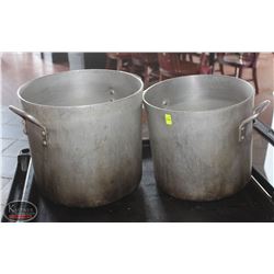 LOCATION #2. 20 QUART ALUMINUM STOCK POT W/ 16 QUART ALUMINUM