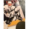 Image 2 : WAYNE GRETZKY SIGNED 1994 DONRUSS HOCKEY CARD
