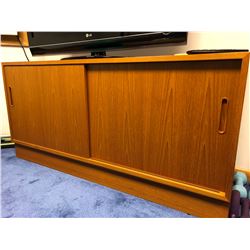 Mid-Century Danish, Hundevad Cabinet
