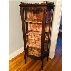 RJ Horner Quality Vitrine