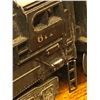 Image 5 : Lionel Train Engine and Car, Gilbert American Flyer