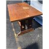 Image 4 : Arts and Crafts Mission Oak Table