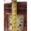 Image 2 : Mid Size OG Shelf Clock