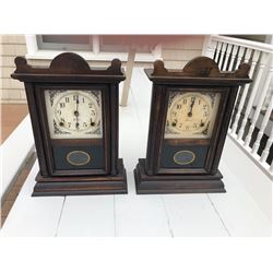 2 Sessions Shelf Clocks