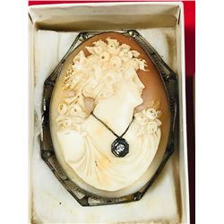 14kt Gold Estate Cameo Brooch