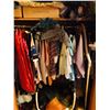 Image 1 : Closet Contents