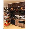 Image 1 : Estate Kitchen Lot
