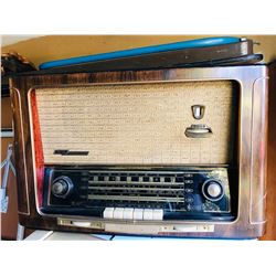 Vintage radio