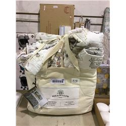 Bee and Willow Queen Size Quilt Set