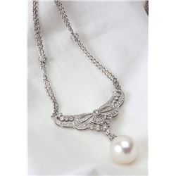 Pearl, Diamond, 18K White Gold Pendant Necklace