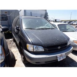 1998 Toyota Sienna