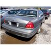 Image 2 : 2000 Ford Crown Victoria
